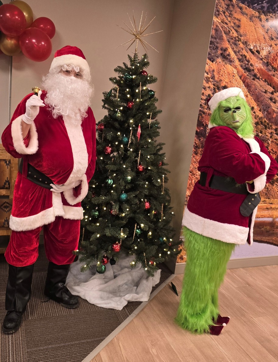 Santa & Grinch